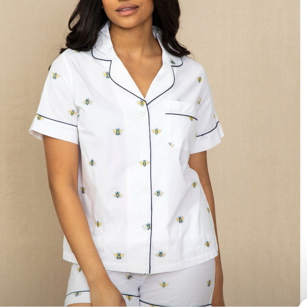 Printfresh White Bee Print Pajama Set - image 1